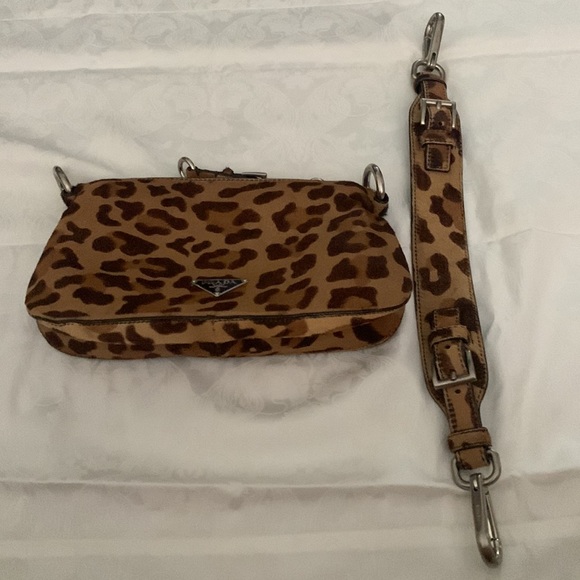 Prada bag - Picture 7 of 8